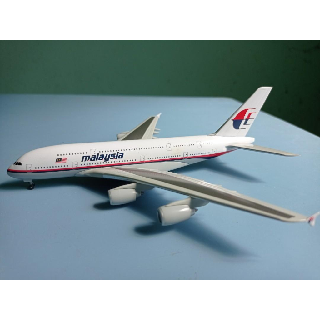 Herpa Wing 561266 1:400 Airbus A380 Malaysia Air