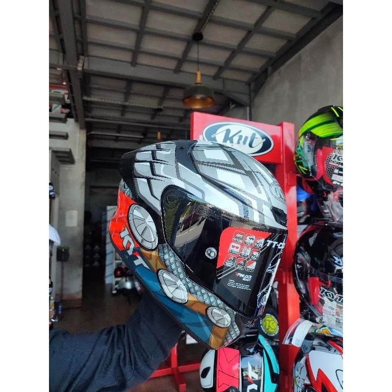 KYT TT COURSE LIMITED EDITION MARVEL THOR