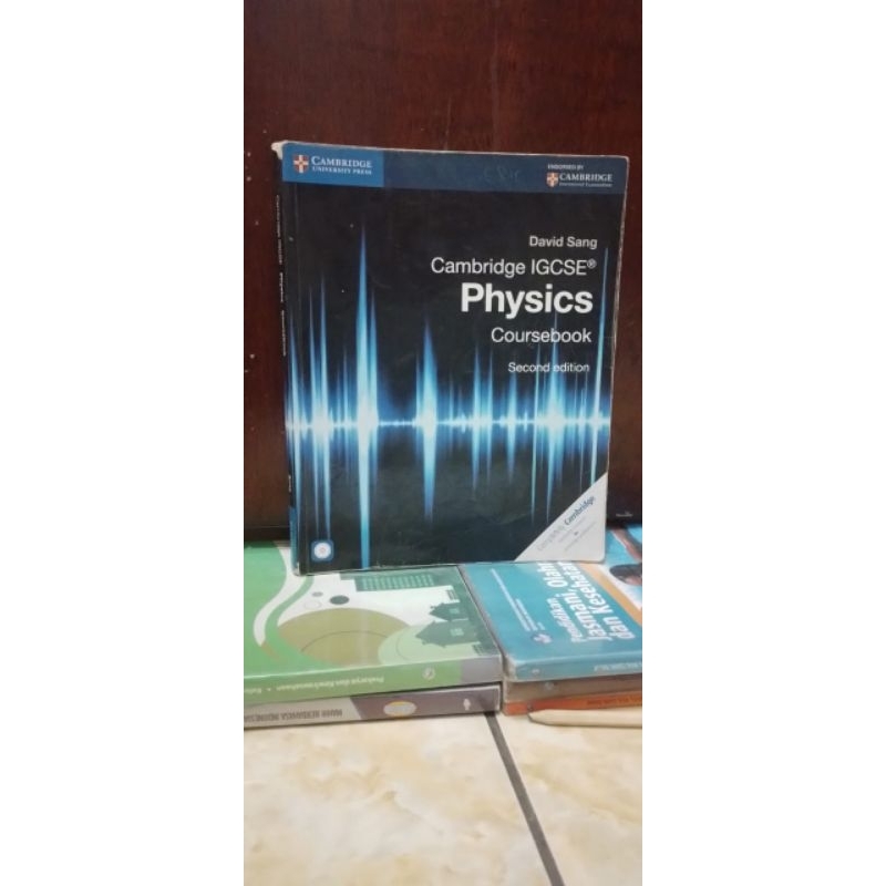 Buku Cambridge Igcse Physics coursebook