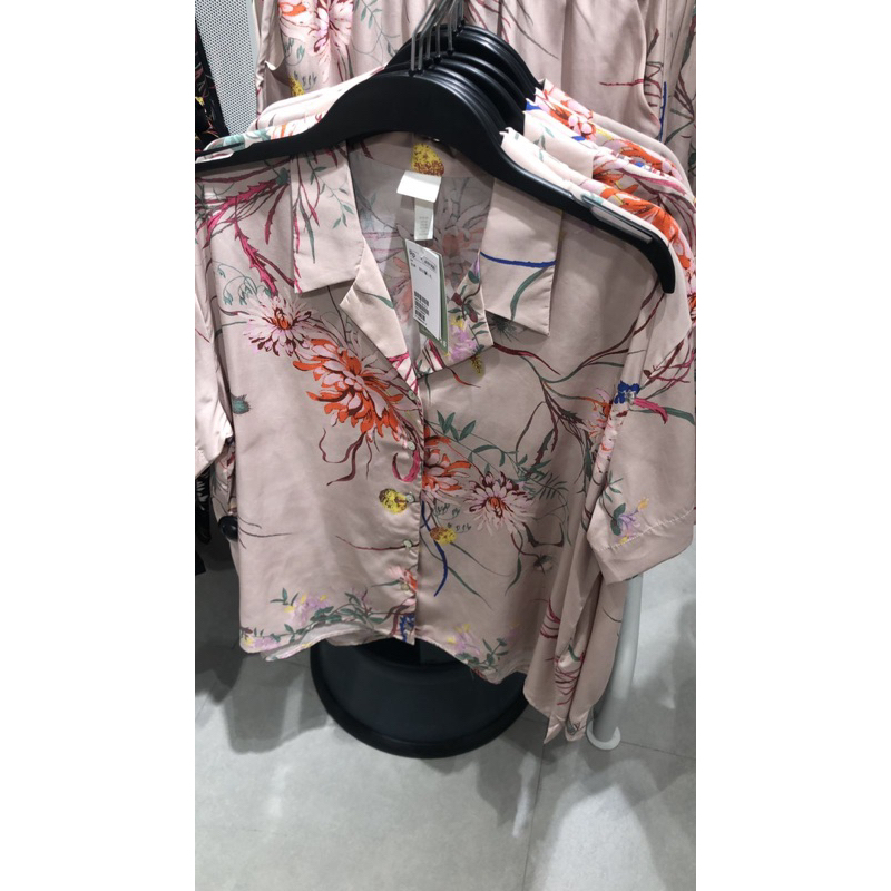 KEMEJA H&M FLORAL / SLEEVE HM