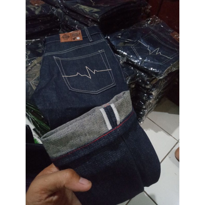 DENIM SELVEDGE BLACK INDIGO 15OZ /CELANA DENIM SELVEDGE BLACK INDIGO 15OZ