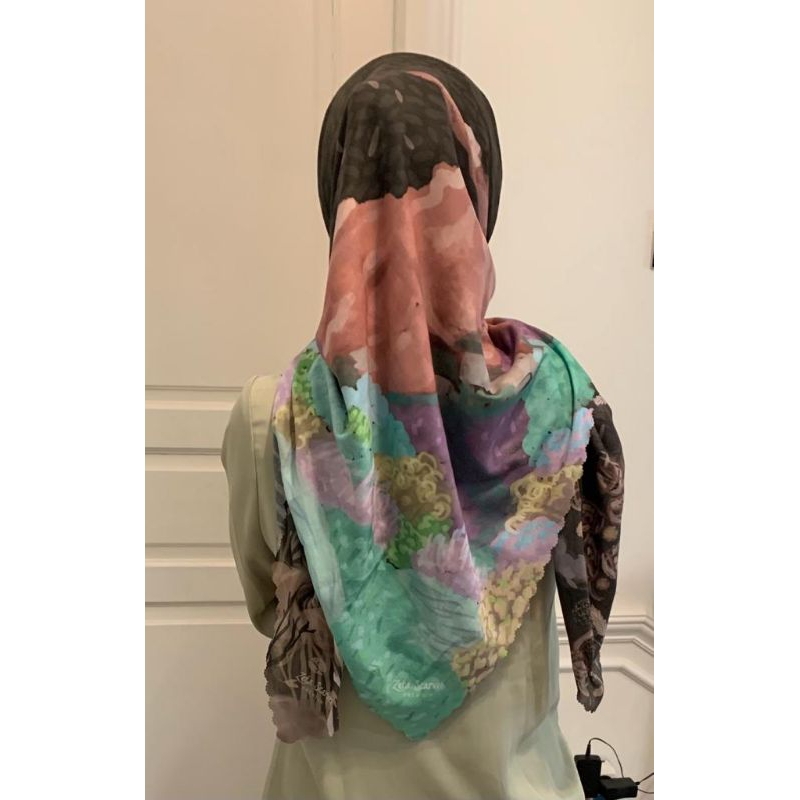 Preloved Hijab Zeta Scarves