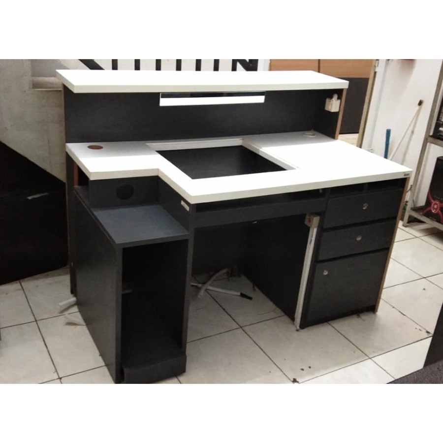 Meja Resepsionis Kantor
