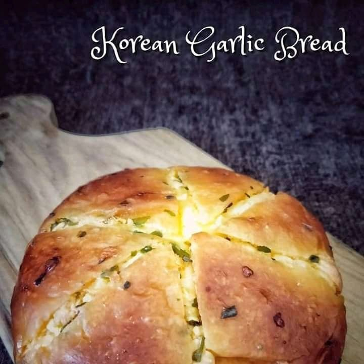 

12 Pcs Korean Garlic Cheese Bread