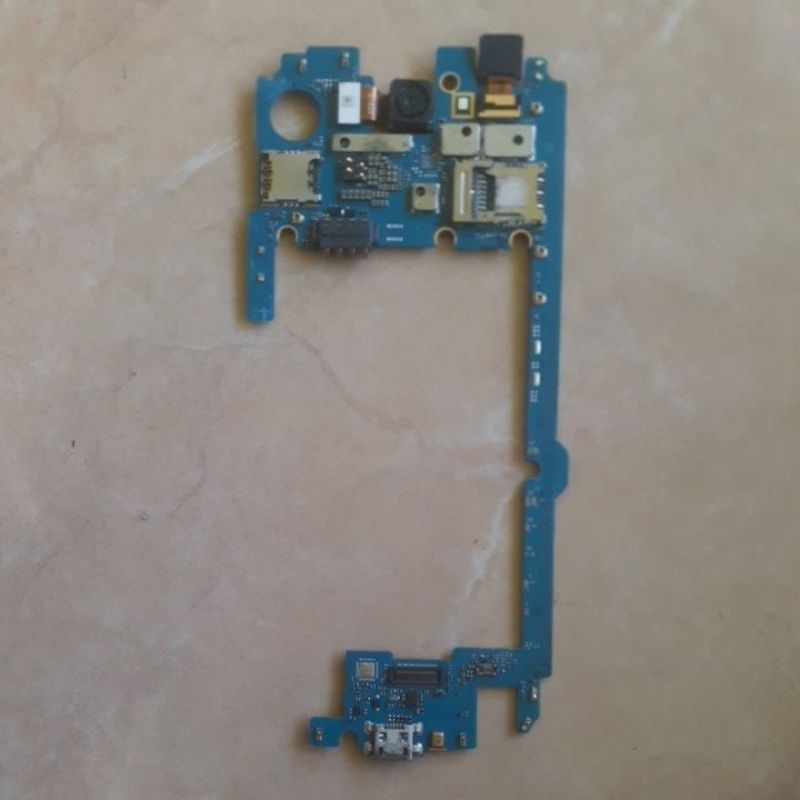 Mesin LG K10 (lg-k430dsy) hidup normal