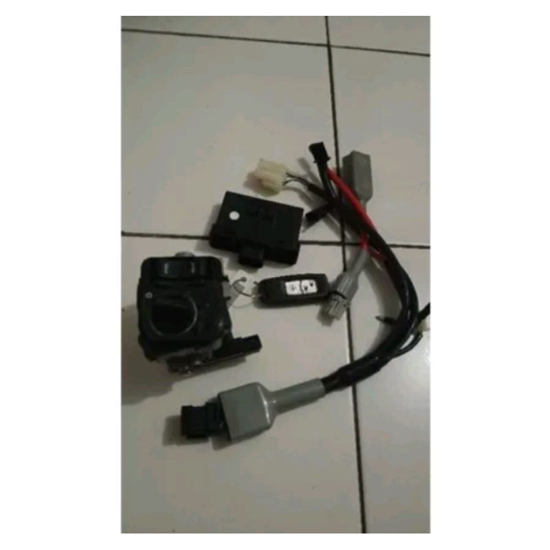 Remot keyles Vario 125 LED 2015-2021 Vario 150 2015-2017 original set tinggal