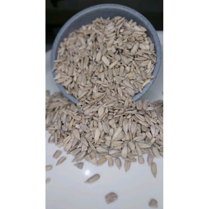 

sunflower seed/biji bunga Matahari mentah 1kg