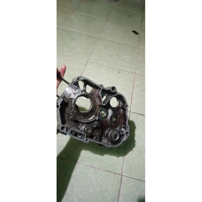 krengkes kanan Garuda bangau 108 pompa oli kanan