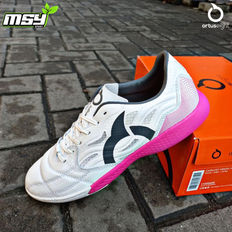 Sepatu Futsal Ortuseight Catalyst Vision V4 IN K-Lea