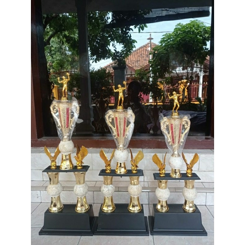 Piala Voli kaki 2 marmer (1 set isi 3)
