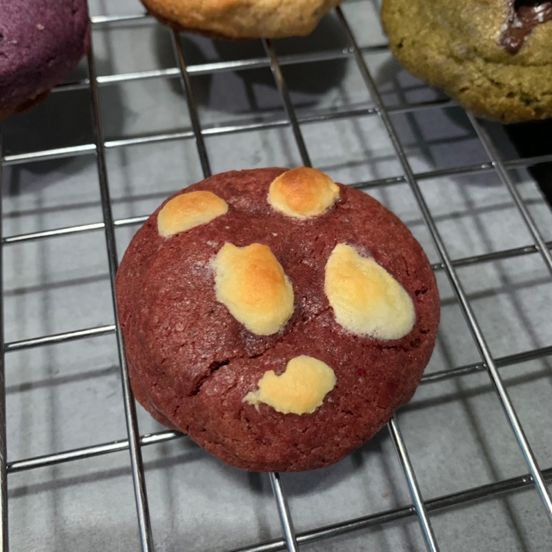 

Red Velvet Cheese Cookies