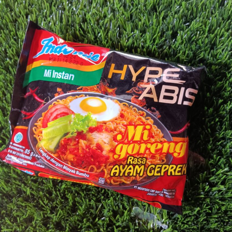 

indomie goreng rasa ayam geprek