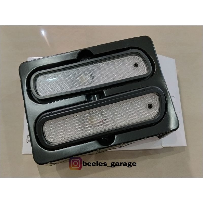 Side Marker Stanley Putih