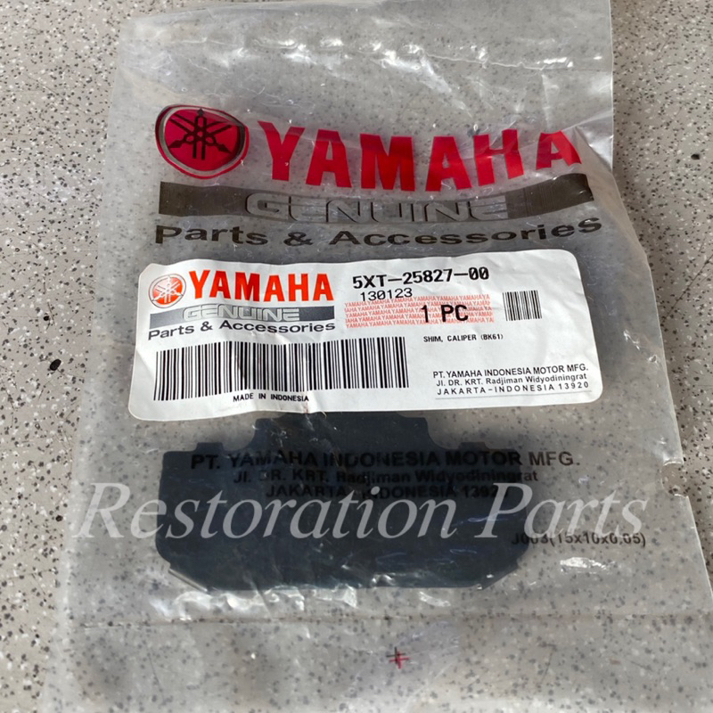 Plat Seng Kampas Kaliper Rem Belakang 5XT-25827-00 WR 155