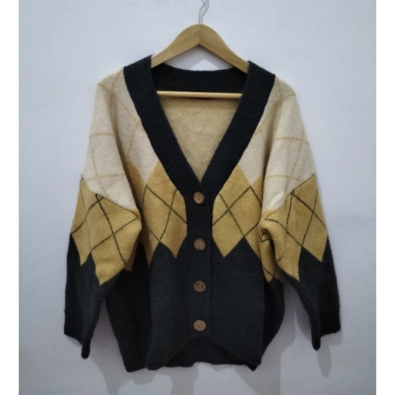 Cardigan Oversize Motif Ketupat