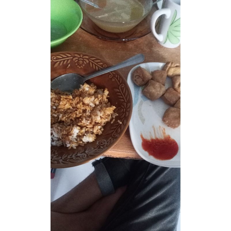 

TAHU TEMPE DAN BOTOL MINUMAN