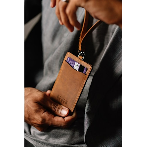 

ID Card Pria Wanita 100% Kulit Sapi Asli Reven Arca Lanyard Leather Bisa Custom Perusahaan