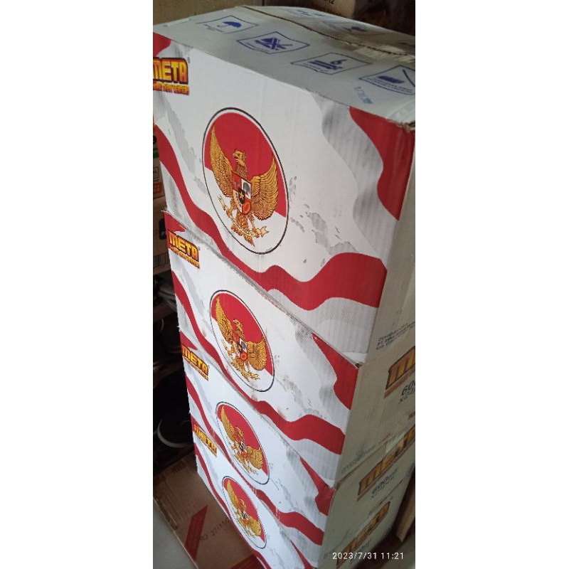 

Air Mineral Botol 600 ml META