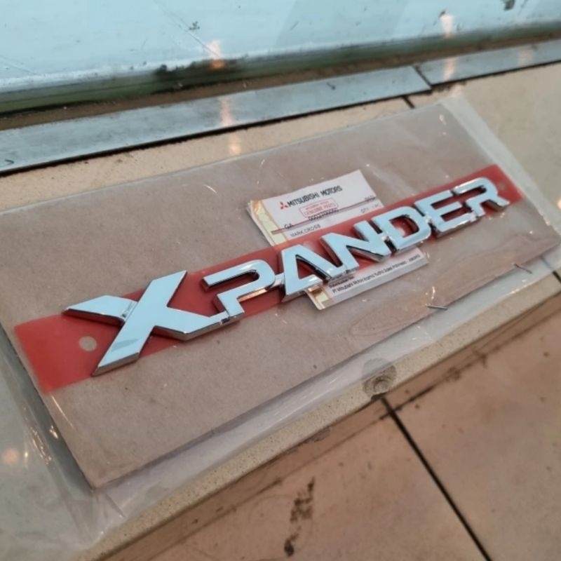 EMBLEM XPANDER MITSUBHISI NEW XPANDER CROSS ORIGINAL ASLI