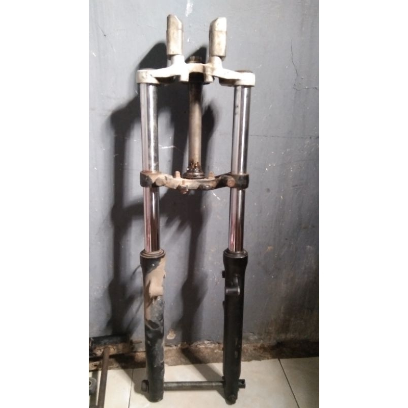 shock bajaj Pulsar as 33