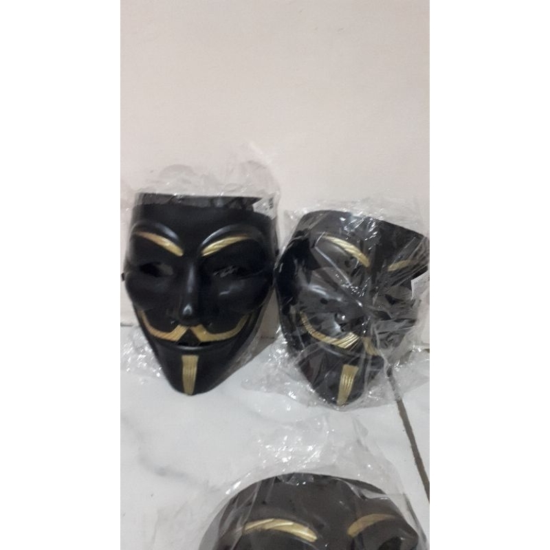 TOPENG HACKER WARNA HITAM