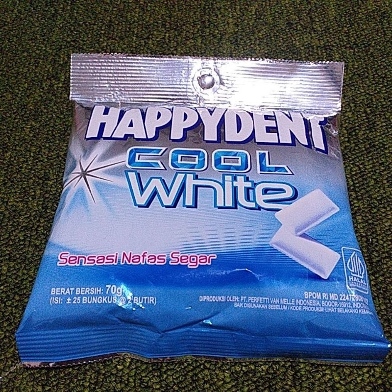 

HAPPYDENT WHITE Permen Karet Rasa Mint Cool White Sensasi Nafas Segar 70g Isi 25 Bungkus @2 butir