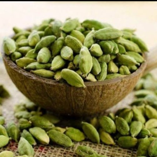 

Kapulaga India/Kapulaga Hijau/Kapol India/Kapolaga/Green CardamonWhole - 100gr/50gr