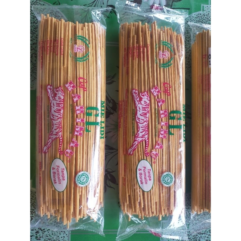 

Mie Lidi/ Mie gomak mentah 500 gram