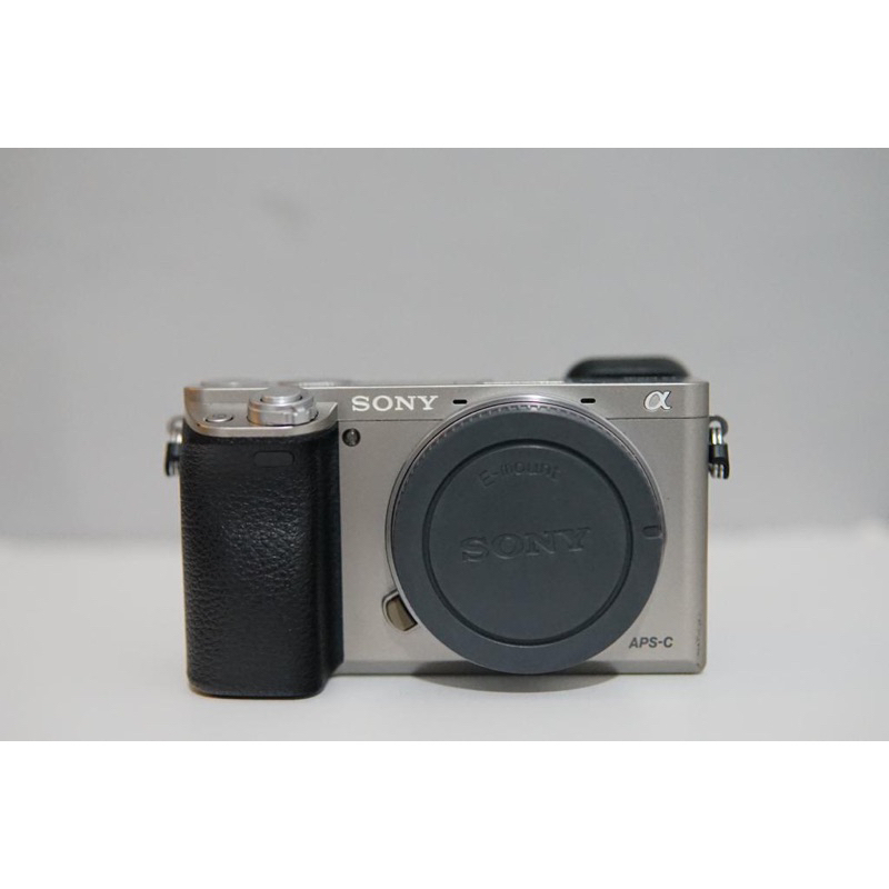 Sony a6000 + lensa kit | sc 13k++