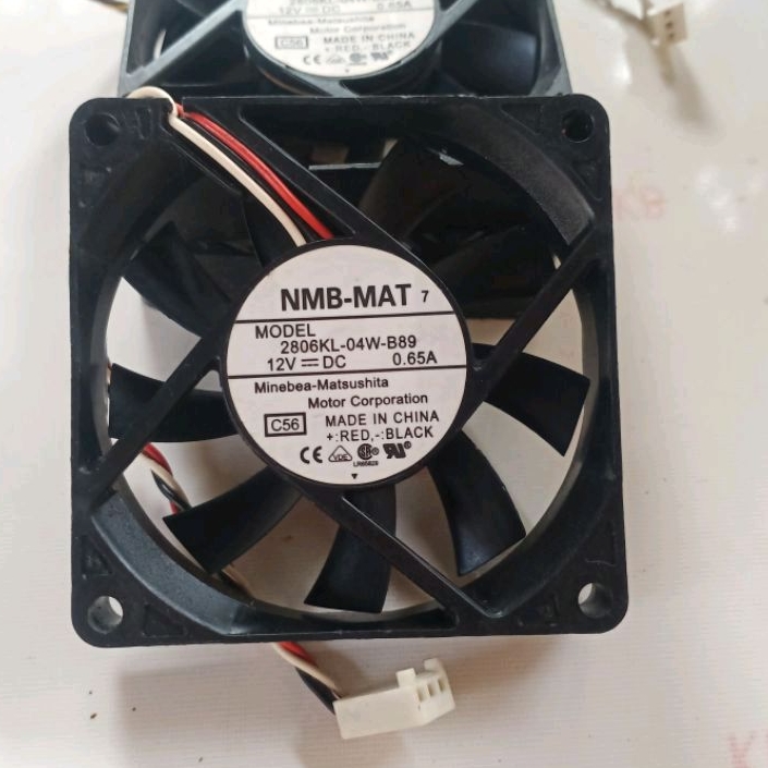 Kipas fan NMB-MAT 2806KL-04W/12volt 0,65amper /7x7x1,5cm