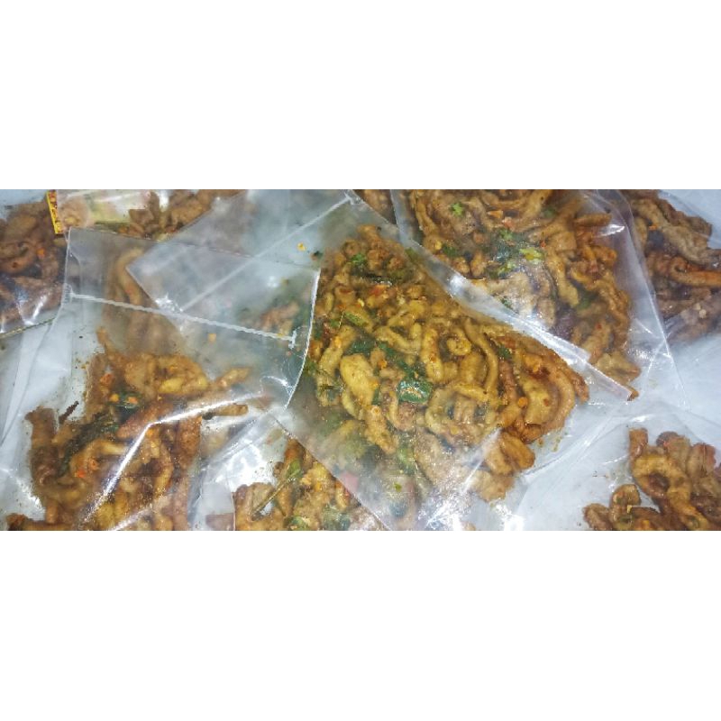 

keripik usus pedas daun jeruk