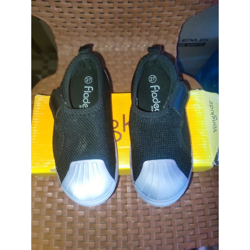 Preloved Sepatu Fladeo Anak Cowok size 27