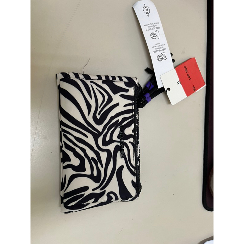 dompet stradivarius