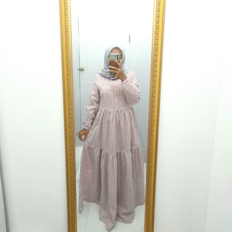 HANIFA BY UPMORE