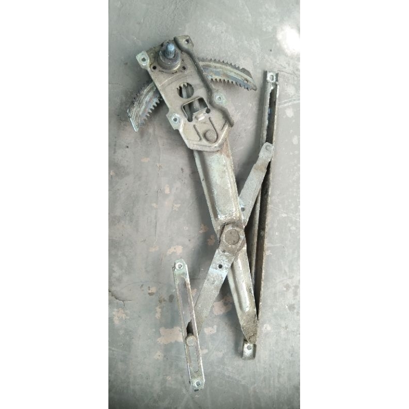 regulator kaca pintu mobil Suzuki carry 1.0 extra(St100)