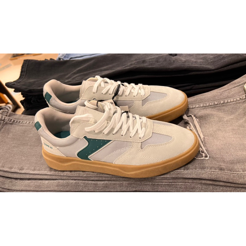 sepatu pull and bear stwd