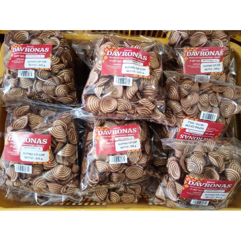 

Kuping gajah cip cop davronas 335 gram / keripik kerupuk oleh oleh magelang jogja temanggung wonosobo