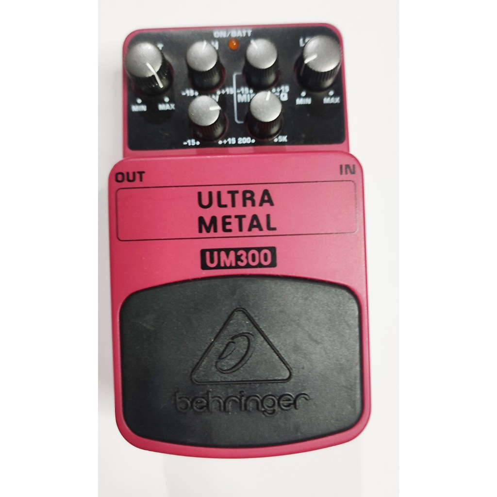 Efek Gitar Distorsi Behringer Ultra Metal UM300