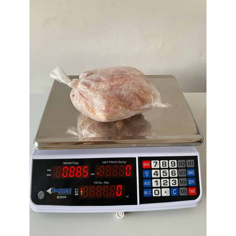 

AYAM KARKAS BROILER FROZEN 800 GRAM 0.8 KG
