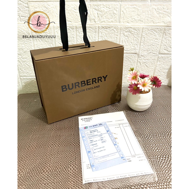 

Box Burberry Magnet Box Tas Pembungkus Kado