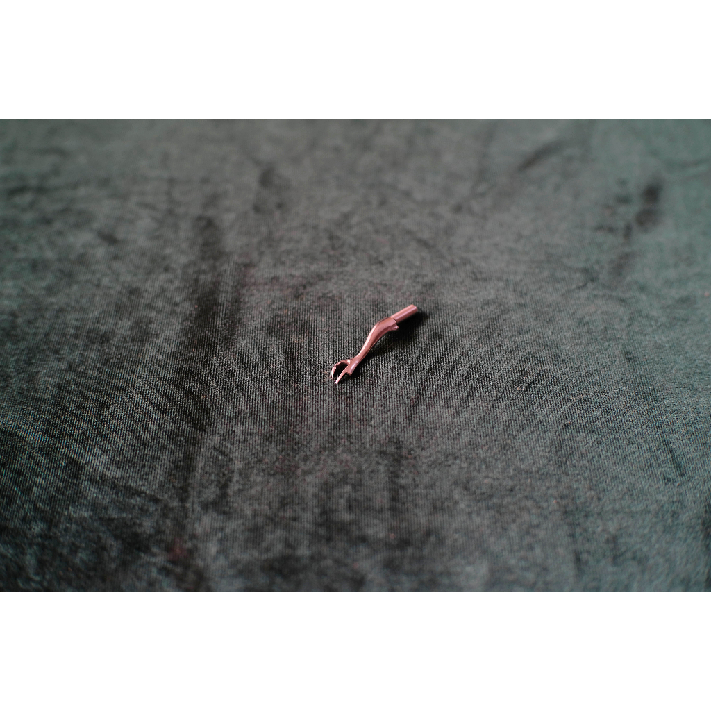 T-830 Looper untuk mesin jahit SOM / Blind Stitch