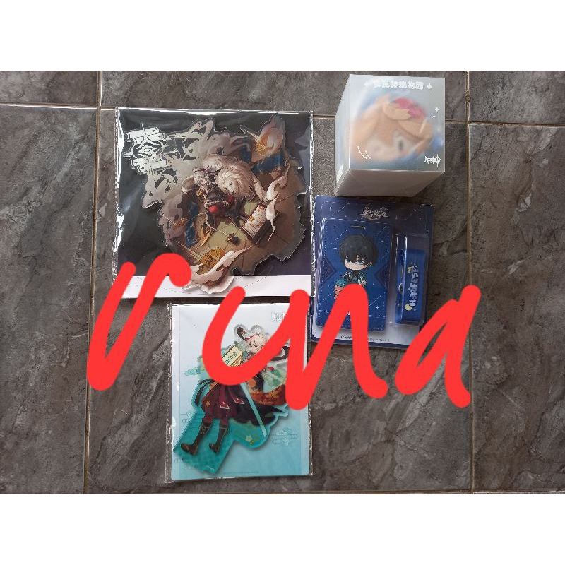 official merch Genshin Impact Kazuha Tartaglia Standee Plushie