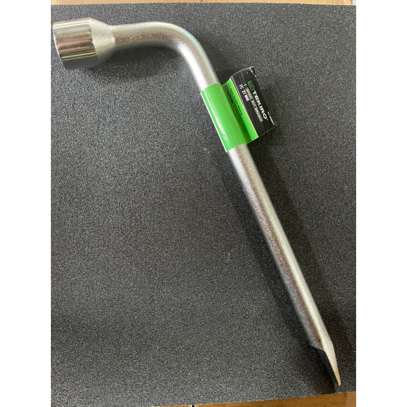 Kunci Roda Mobil / Ban Mobil / Kunci Palang Tekiro