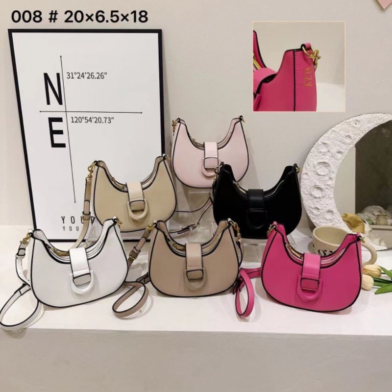 Tas Itzy Charles & Keith replica pink
