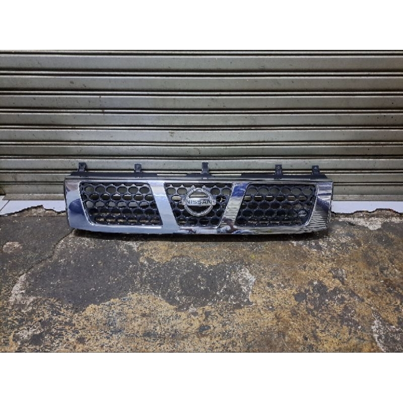 Grill Grile Nissan Terrano Spirit Facelift