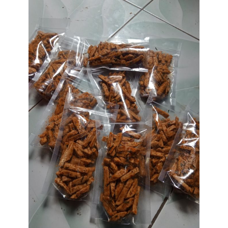 

basreng enak gurih kriuk kriuk 3pcs