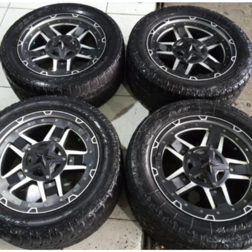 VELG BEKAS ROCKSTAR R20X9 BAUT 6 PCD 6X139,7 + BAN TOYO 285 50 R20