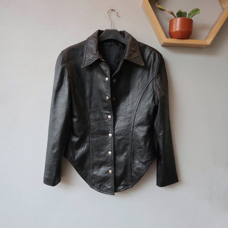 pesanan Jaket kulit asli cewek outer kulit Pl bekas preloved second