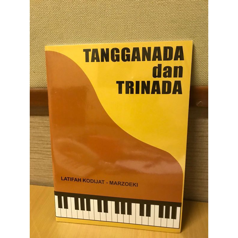 

Buku Tangganada dan Trinada