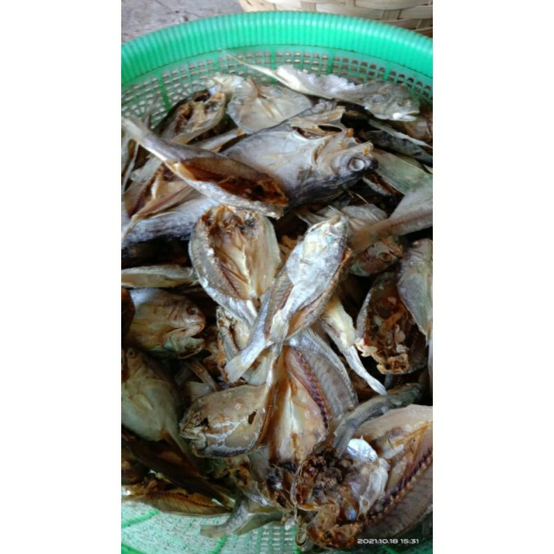 

ikan asin gulama belah isi 500 gram